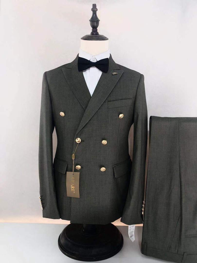 Découvrez notre collection exclusive de costumes croisés